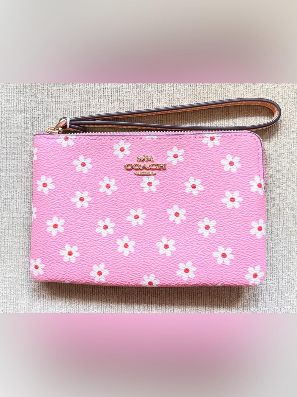 COACH Corner Zip Wristlet with Floral Print NWT